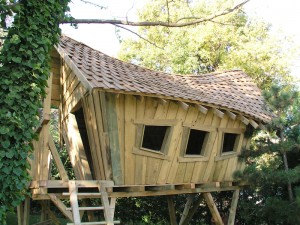 ahşap çocuk evi playpen