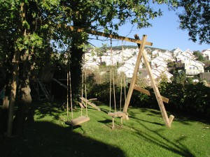 ahşap çocuk evi playpen