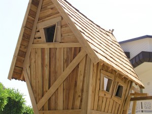 ahşap çocuk evi playpen