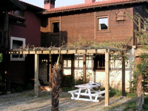 Ahşap Gölgelik Sundurma