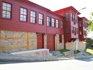 özbekler tekkesi ahşap